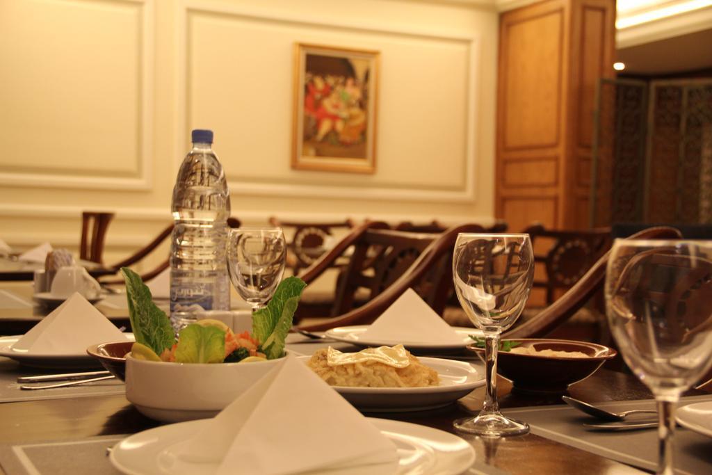 Napoleon Hotel Beirut Exterior foto