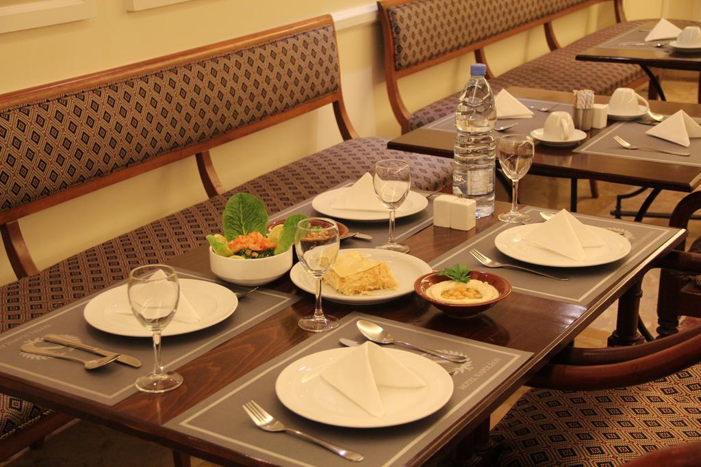 Napoleon Hotel Beirut Exterior foto