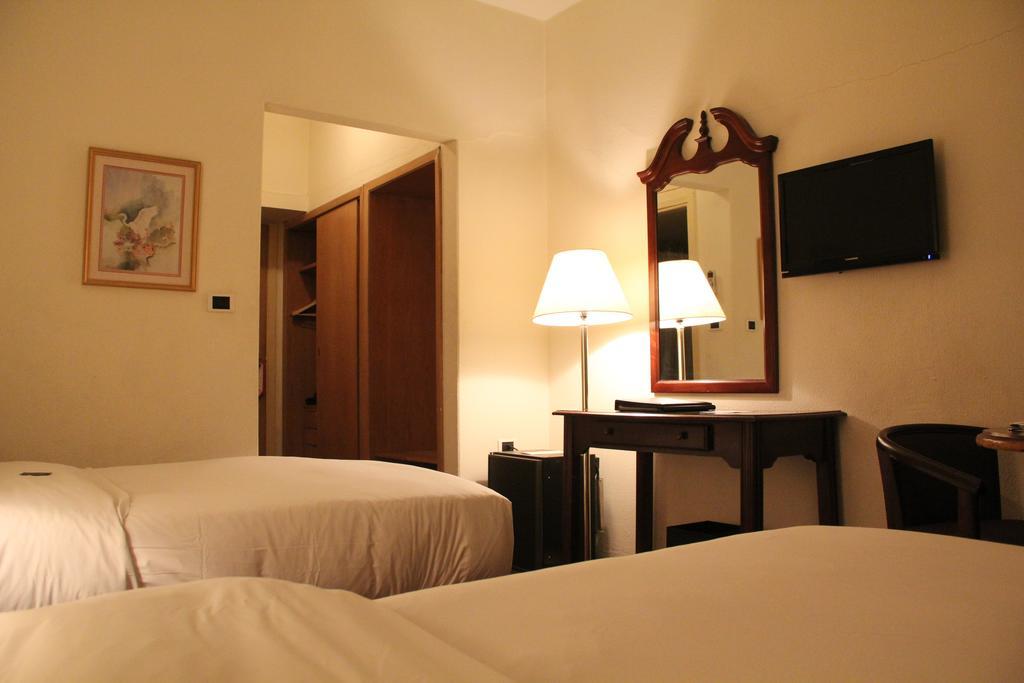 Napoleon Hotel Beirut Exterior foto