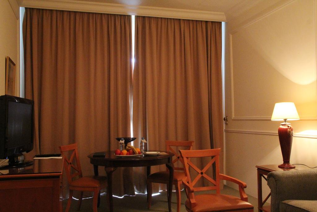 Napoleon Hotel Beirut Exterior foto